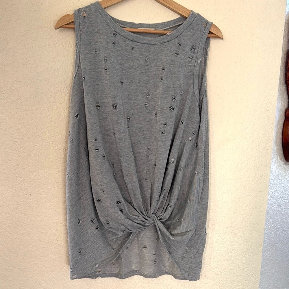 Viamor Gray Sleeveless Knotted Top